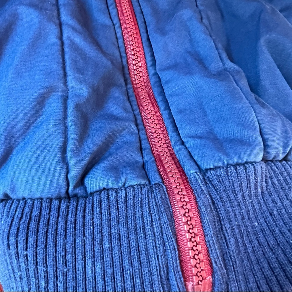 Vintage Lacoste Kids Jacket! Good condition and it’s got the 🐊 on it! Sweet! - Picture 4 of 8